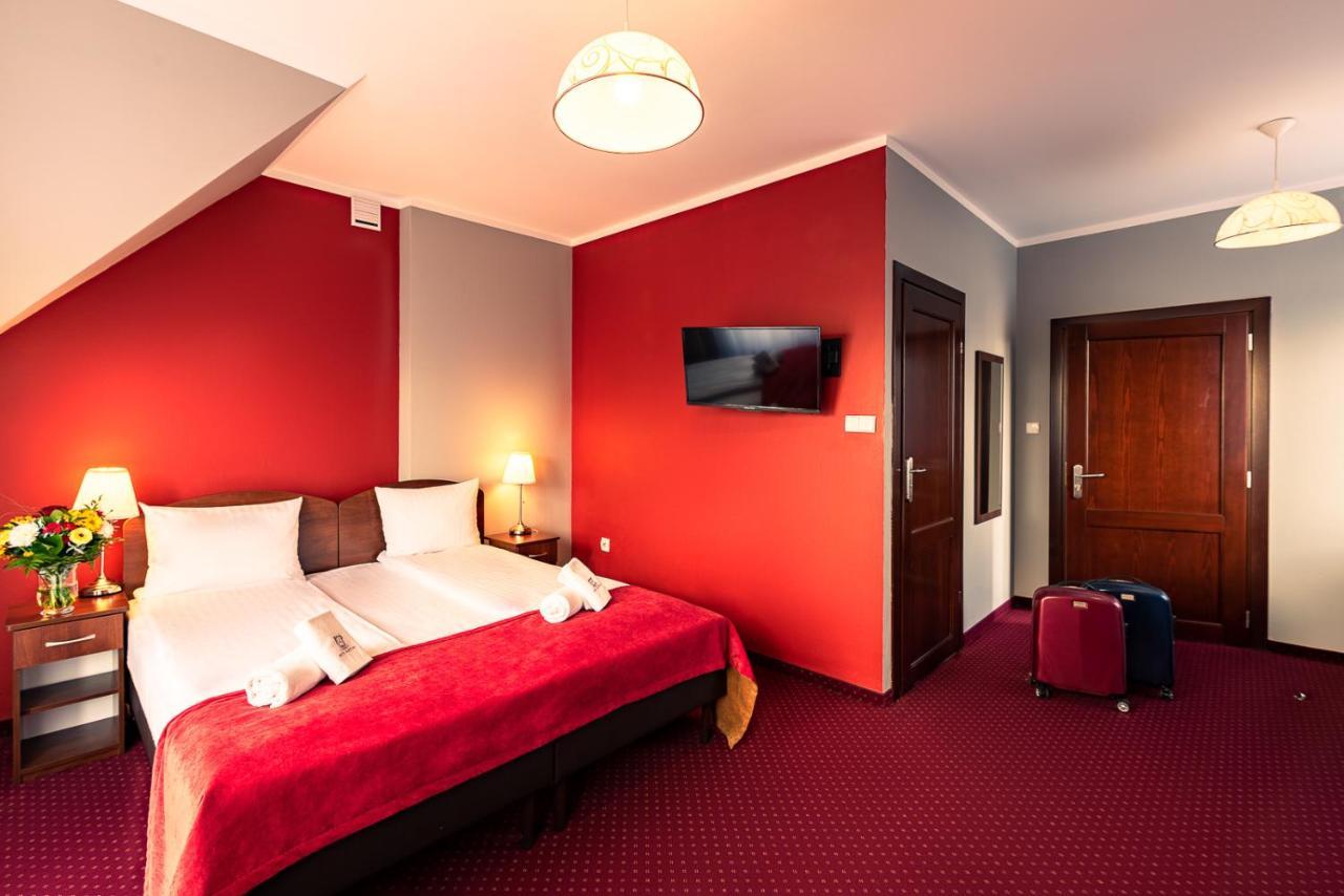 Hotel Kasztelan Dobczyce Exterior photo