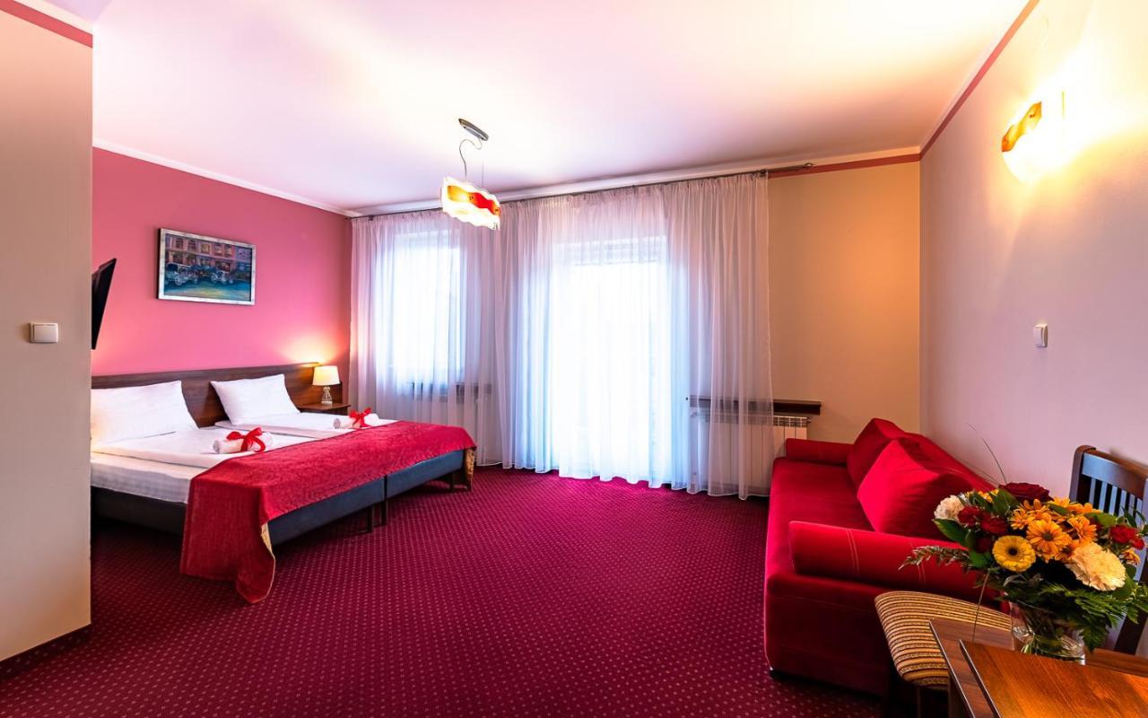 Hotel Kasztelan Dobczyce Exterior photo