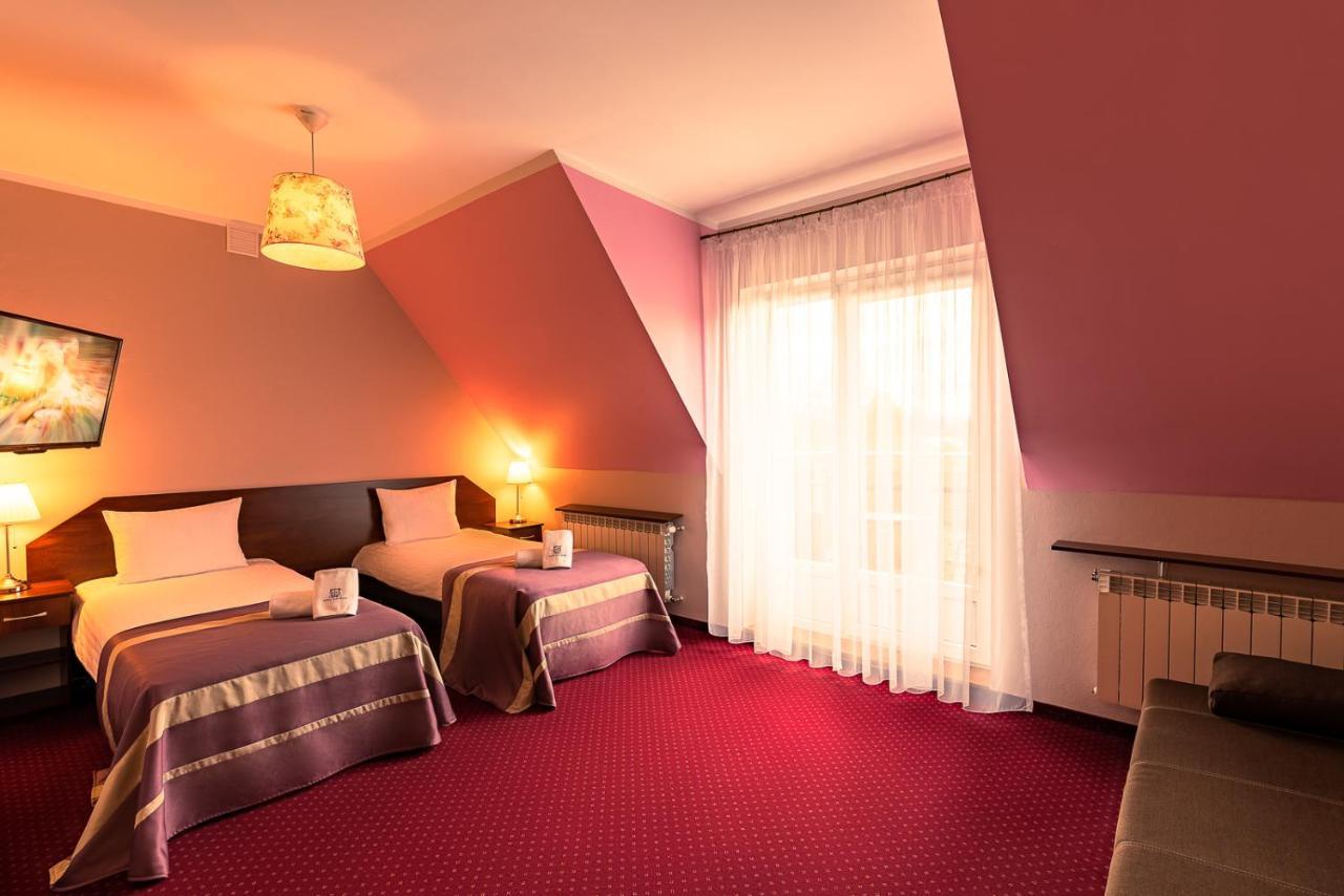 Hotel Kasztelan Dobczyce Exterior photo